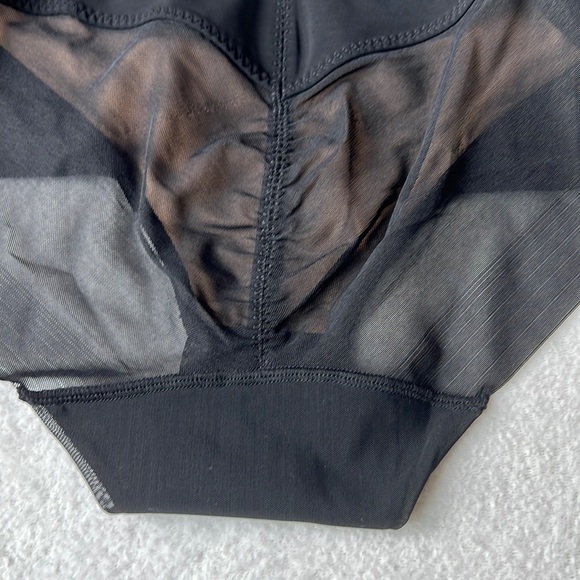 Honeylove SuperPower Brief - Picture 13 of 16